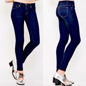 J Brand Curvy Fit Cigarette Leg Dark Wash size 24 *1-2